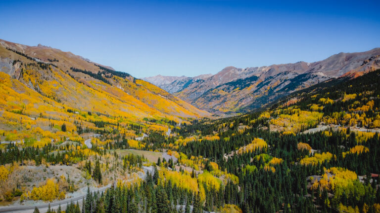 Big views of fall colors in the San Juan Mountains - Silverton Jeep Tours - Mild to Wild