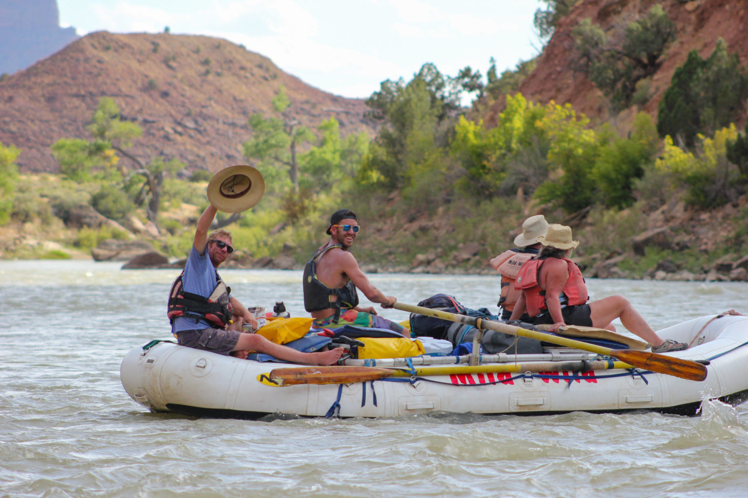 Family Whitewater Rafting on Green River in Desolation Canyon – Mild to Wild Rafting & Jeep Tours