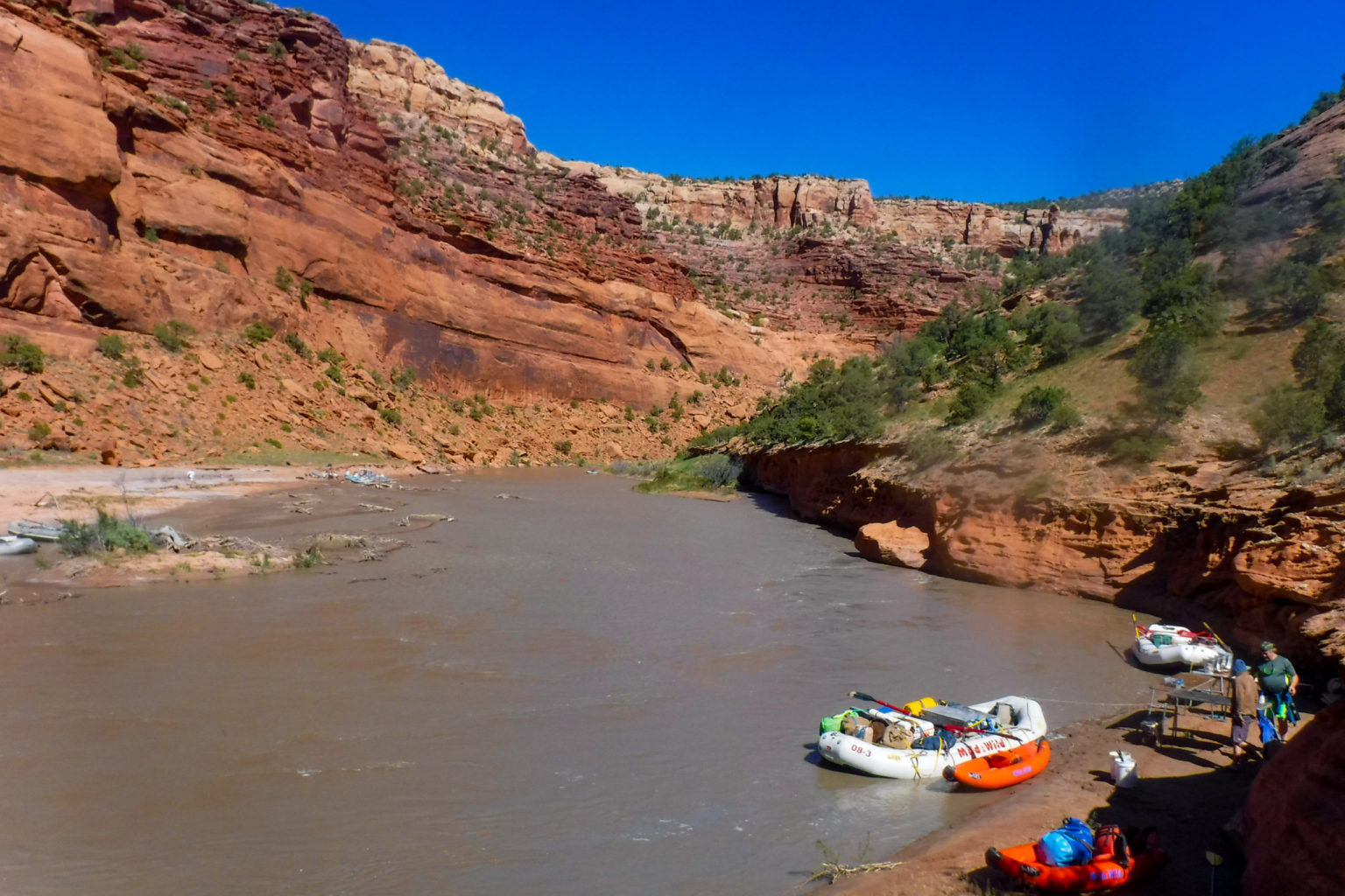 white water rafting on dolores river – mild to wild rafting