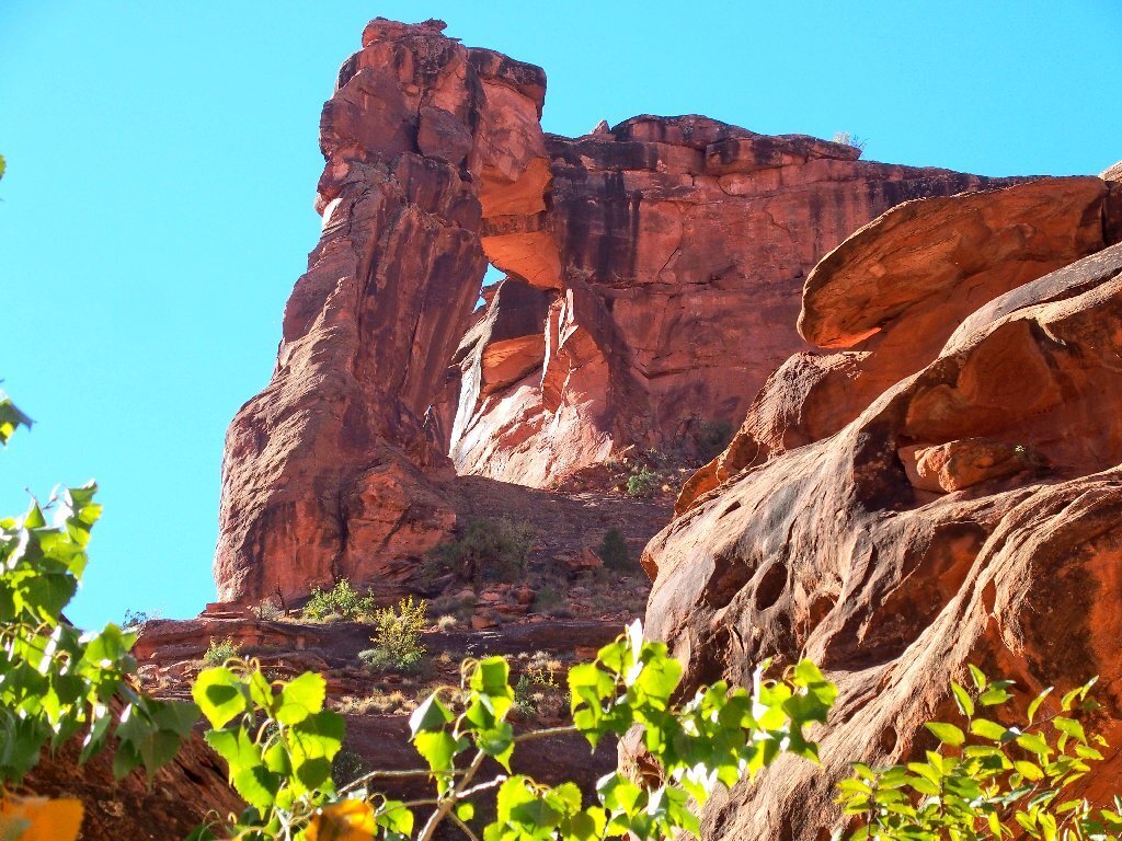 Hunters Canyon Arch in Kane Creek - Moab, Utah - Mild to Wild