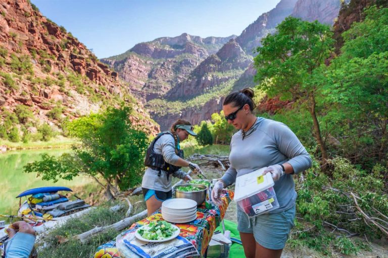 Guides preparing lunch in Lodore Canyon - Mild to Wild