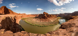 wide shot of the colorado river bending in Canyonlands - Red rock